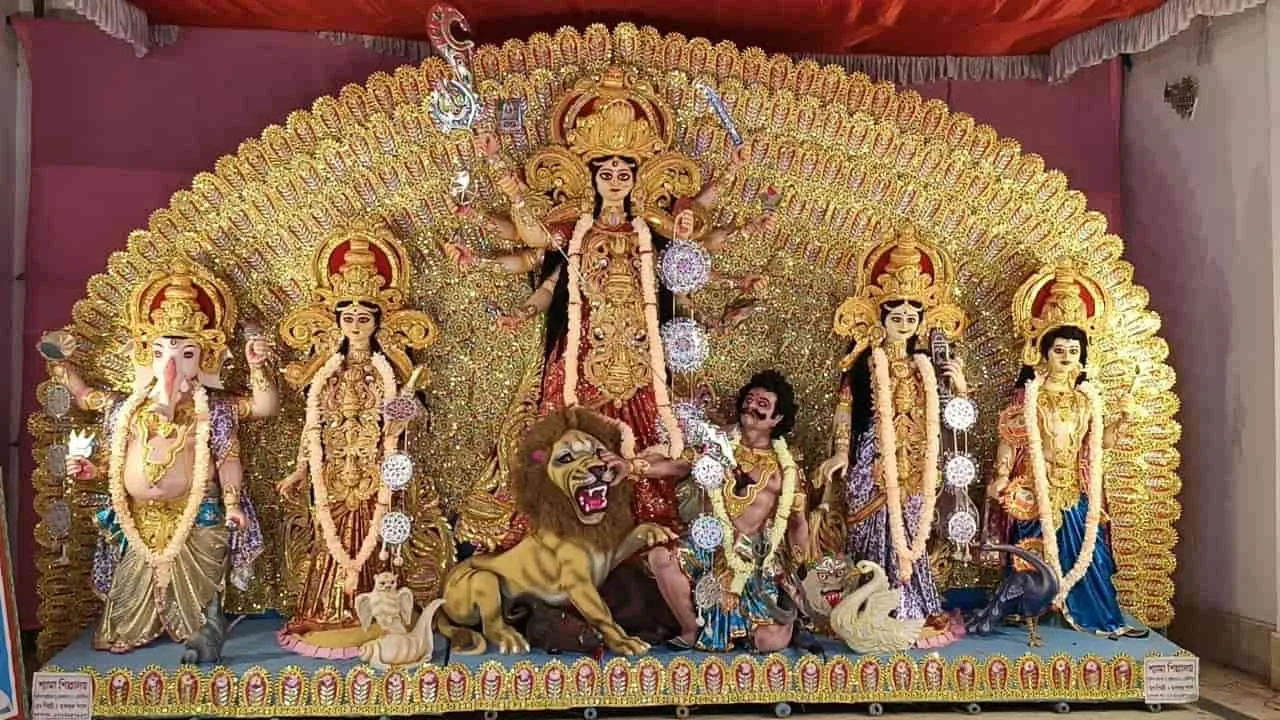 Midnapore Carnival 4 Midnapore Puja Carnival: মাতৃশক্তির বন্দনায় মেদিনীপুরে পুজো কার্নিভাল, মুগ্ধ মেদিনীপুরবাসী